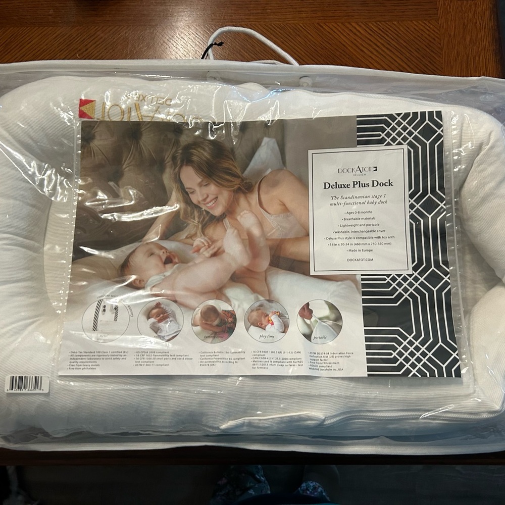 DockATot Deluxe Plus Dock and Cover Baby Infant Lounger